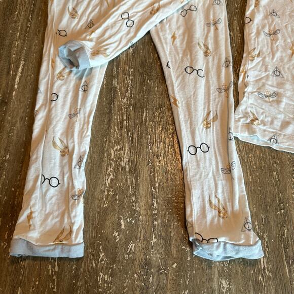 Kid’s Kyte Baby Bamboo Harry Potter Long Sleeve 2-Piece Pajama Set White, 7T - Picture 3 of 5
